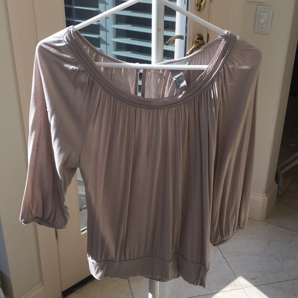 H&M Gray flowy blouse - Picture 2 of 5